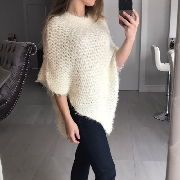 ๐HP๐Fuzzy Cowl - Picture 3 of 7